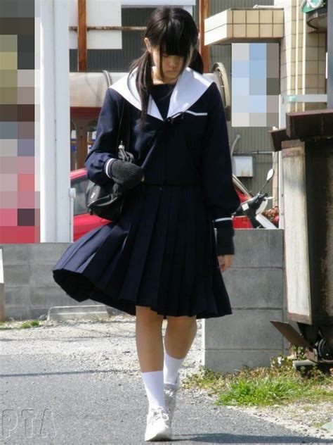 セーラー服 盗撮|やっぱセーラー服女子の白パンツほど尊いものはないっすわ (【。